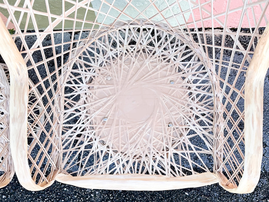Marbled Pink Webspun Outdoor Dining Table