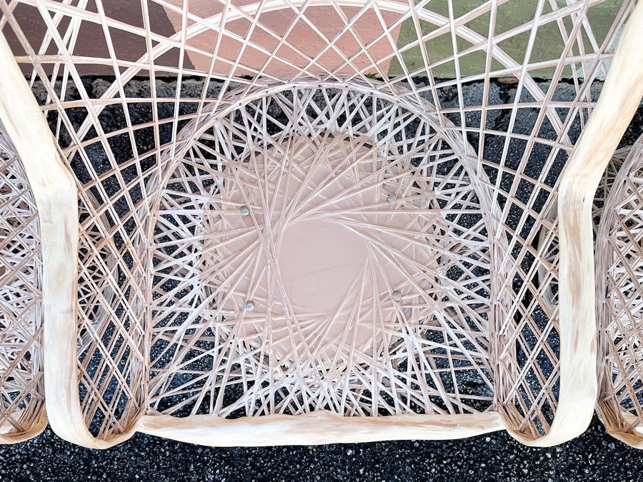 Marbled Pink Webspun Outdoor Dining Table