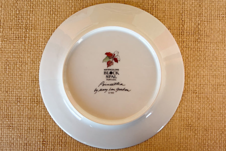 Set of Twenty Four Poinsettia Dinner Plates