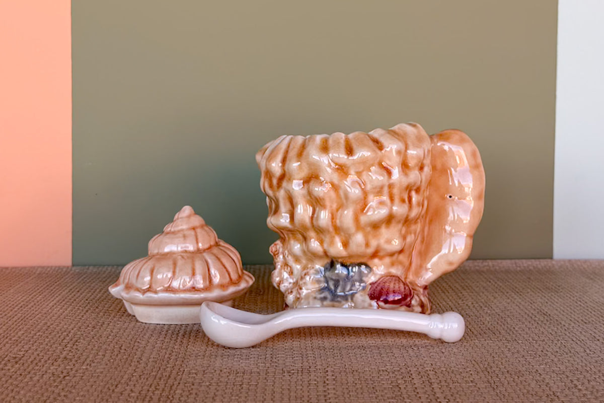 Handpainted Ceramic Shell Cream and Sugar Set