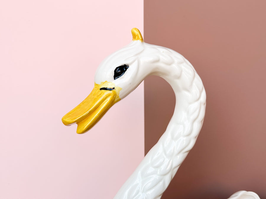 Sweet Swan Cachepot