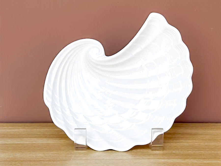 Set of Six Kips Bay Show House Shell Appetizer Plates