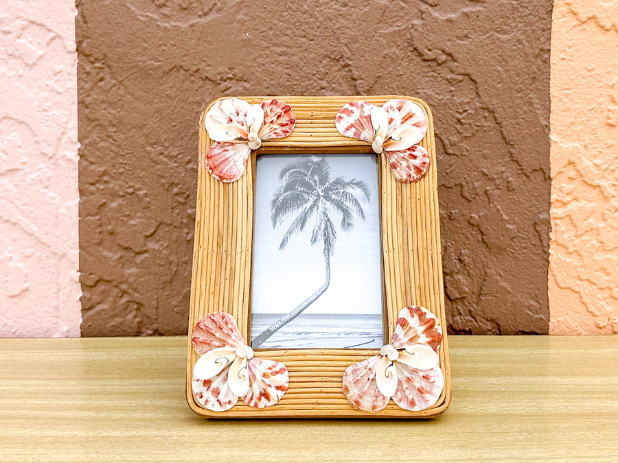 Shell Chic Rattan Frame