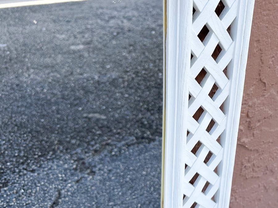Pair of Lattice Love Mirrors