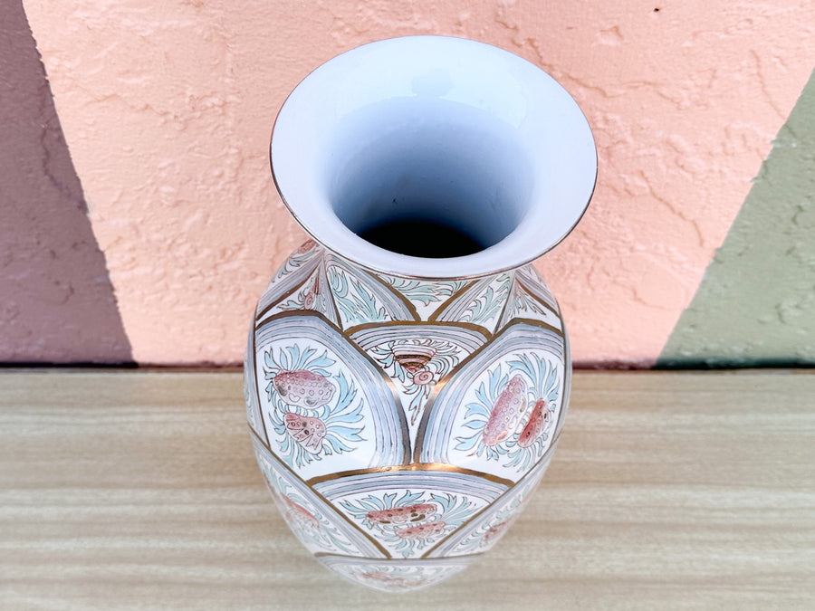Shellegance Chinoiserie Vase