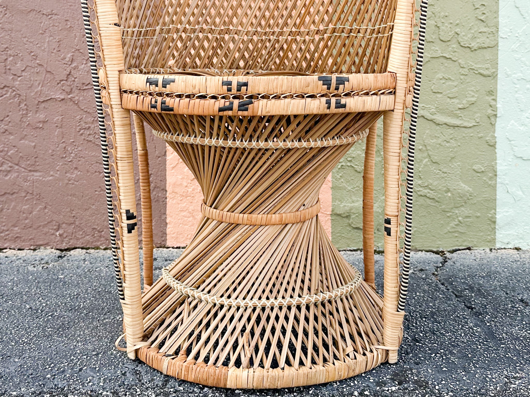 70s peacock online chair