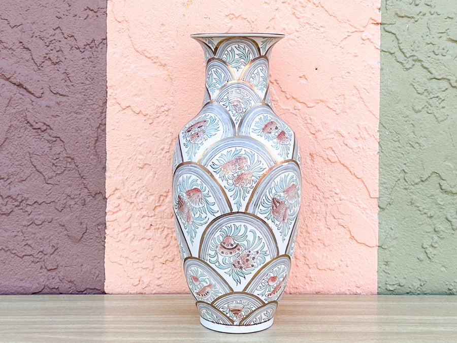 Shellegance Chinoiserie Vase