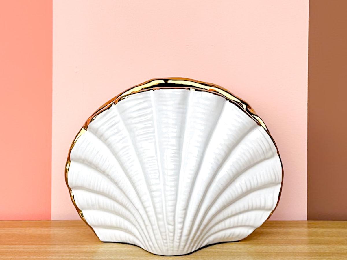 Coastal Clam Shell Lamp