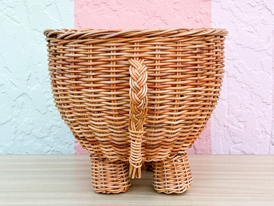 Wicker Elephant Cachepot