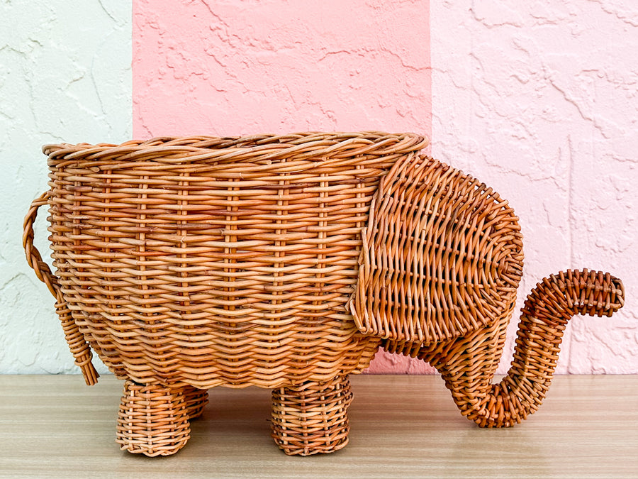 Wicker Elephant Cachepot