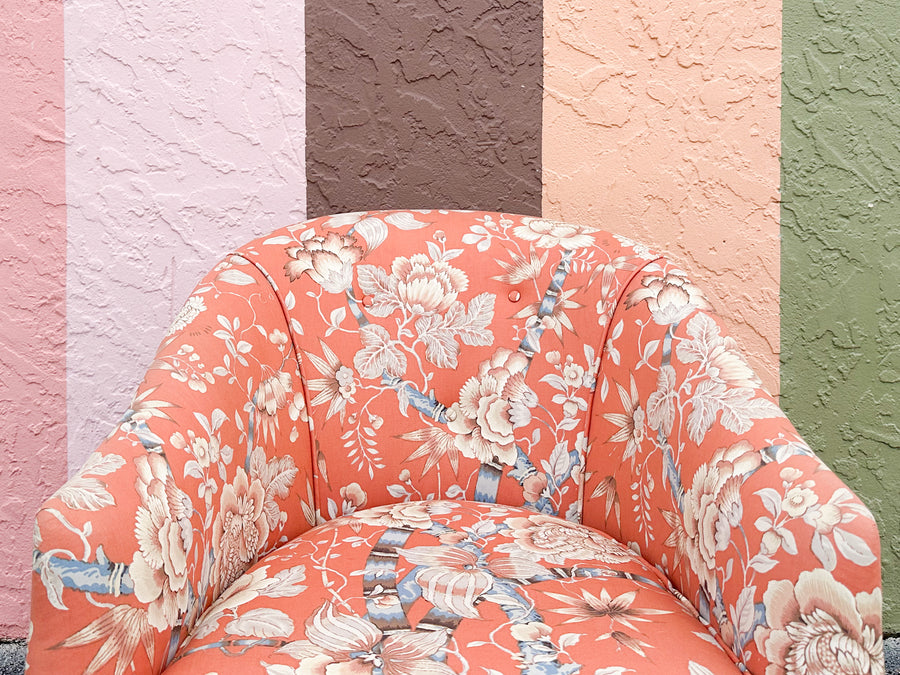 Sweet Upholstered Barrel Chair