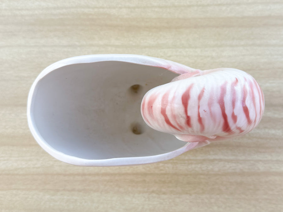Kips Bay Show House Pink Fitz and Floyd Shell Cachepot