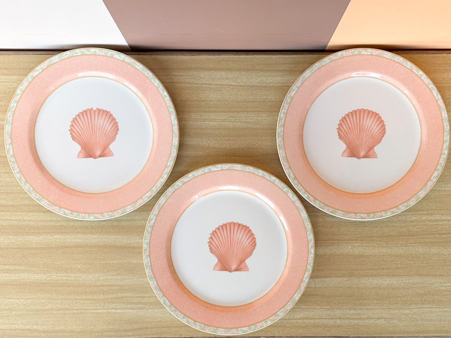 Set of Twenty Four Atlantis Seashell Dish Set