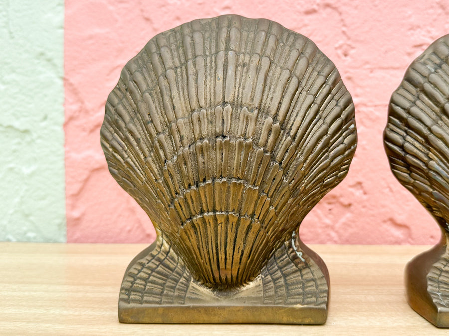 Kips Bay Clam Shell Bookends