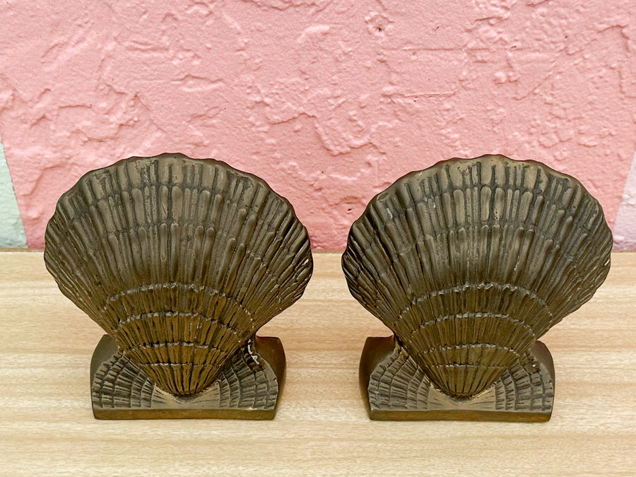 Kips Bay Clam Shell Bookends
