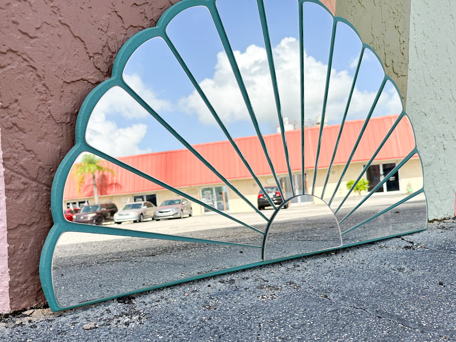 80s Chic Clam Shell Mirror