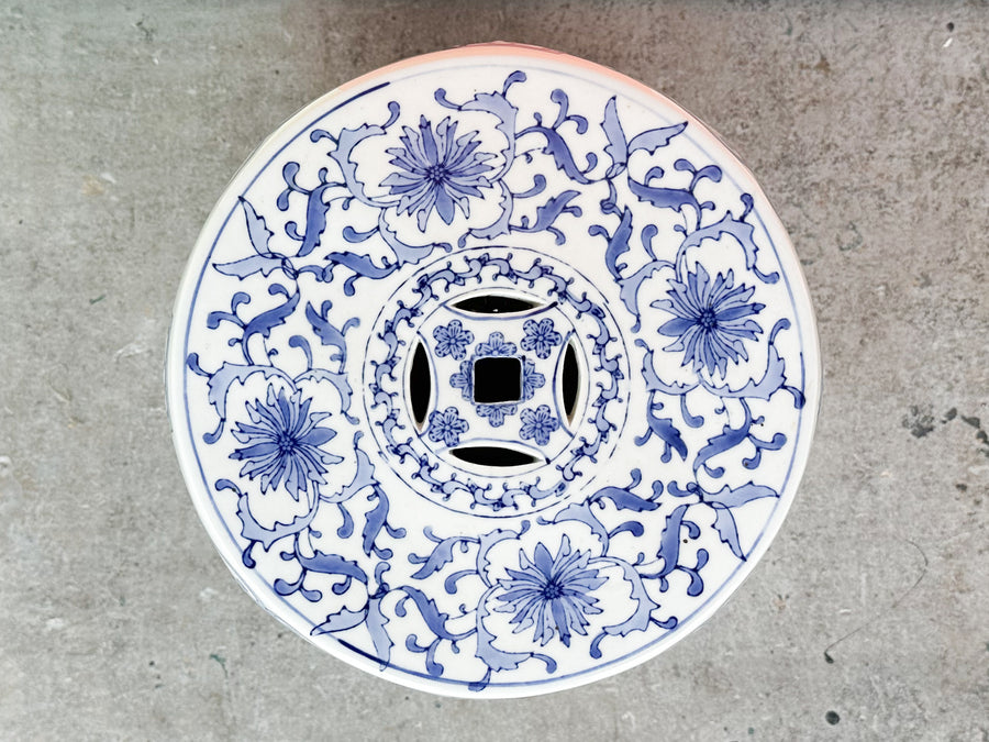 Kips Bay Show House Blue and White Dots Garden Seat