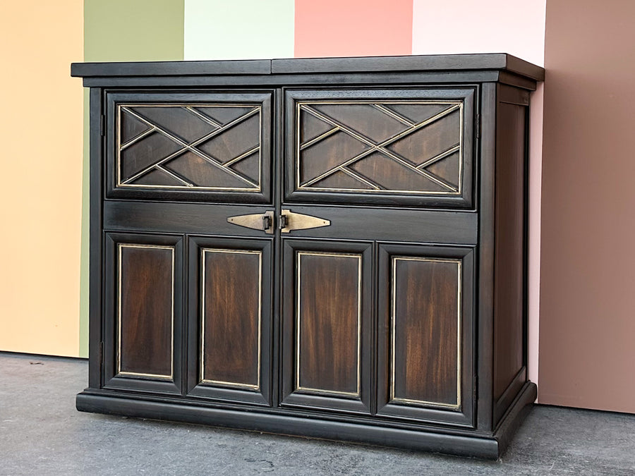 Dorothy Draper Style Chippendale Folding Bar