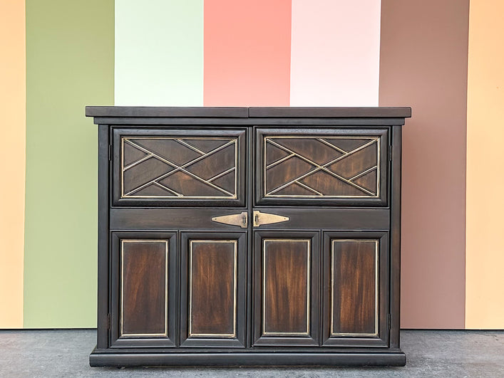 Dorothy Draper Style Chippendale Folding Bar