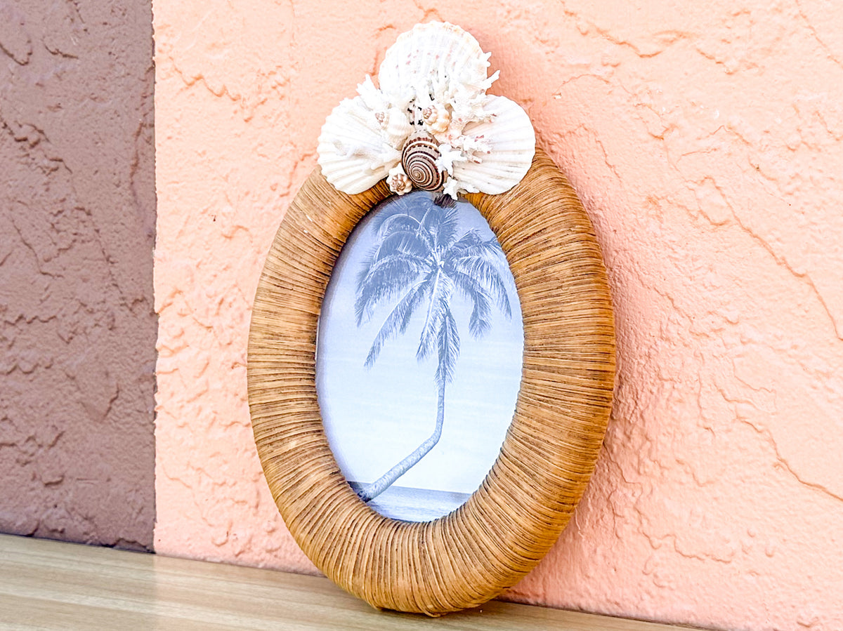 Shell Chic Rattan Frame