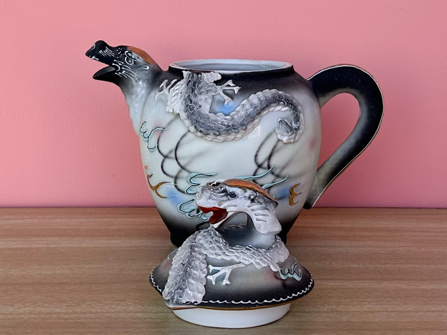 Dragonware Tea Set