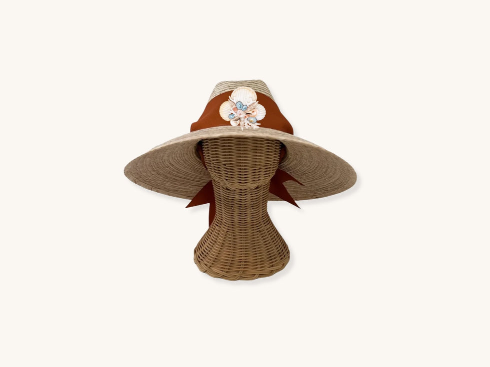 Sarah Bray Bermuda Sun Hat Shell Workshop at Palm Beach Regency