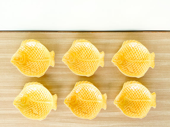 Set of Six Yellow Fish Dishes