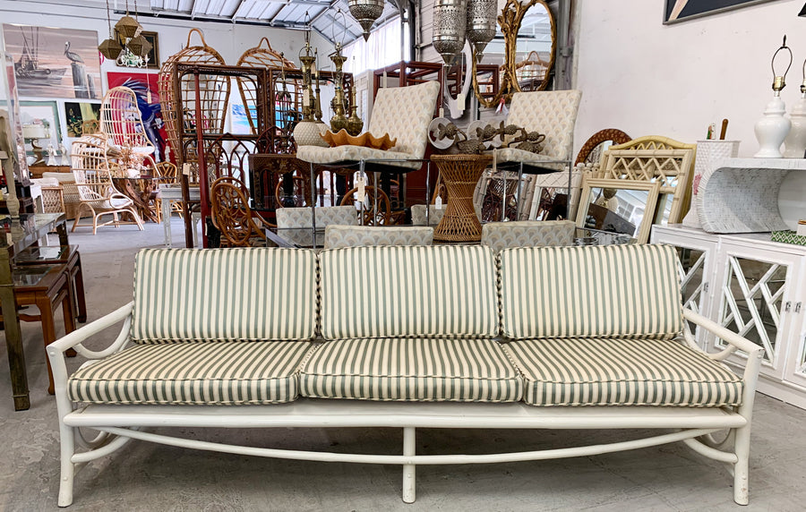 50’s Chic Circle Rattan Sofa