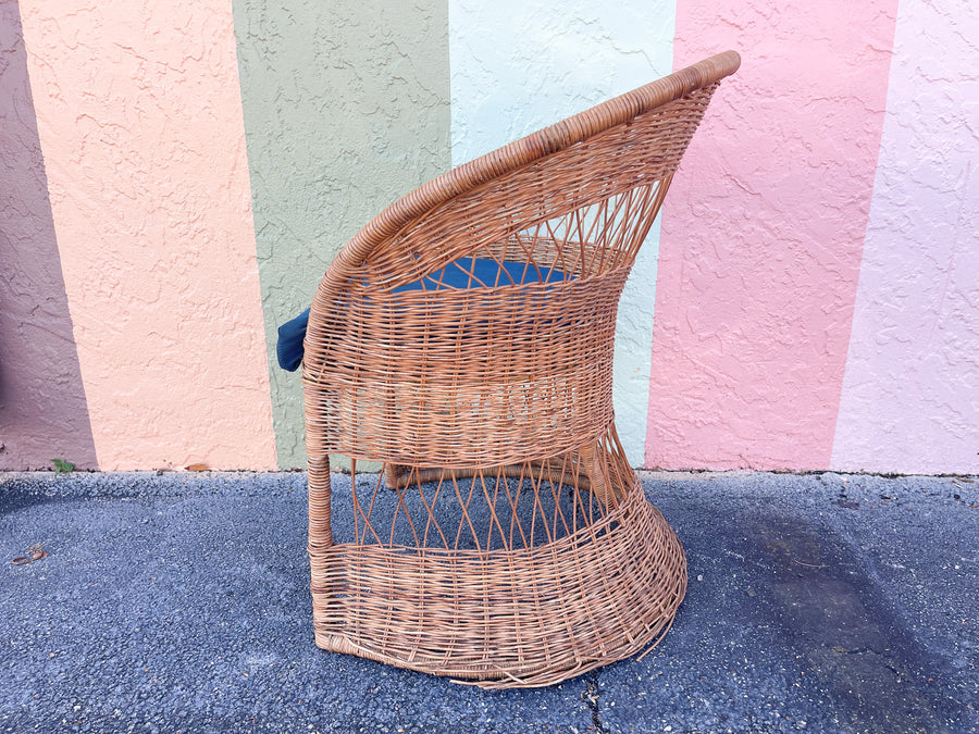 Wicker Chic Dining Table and Chairs