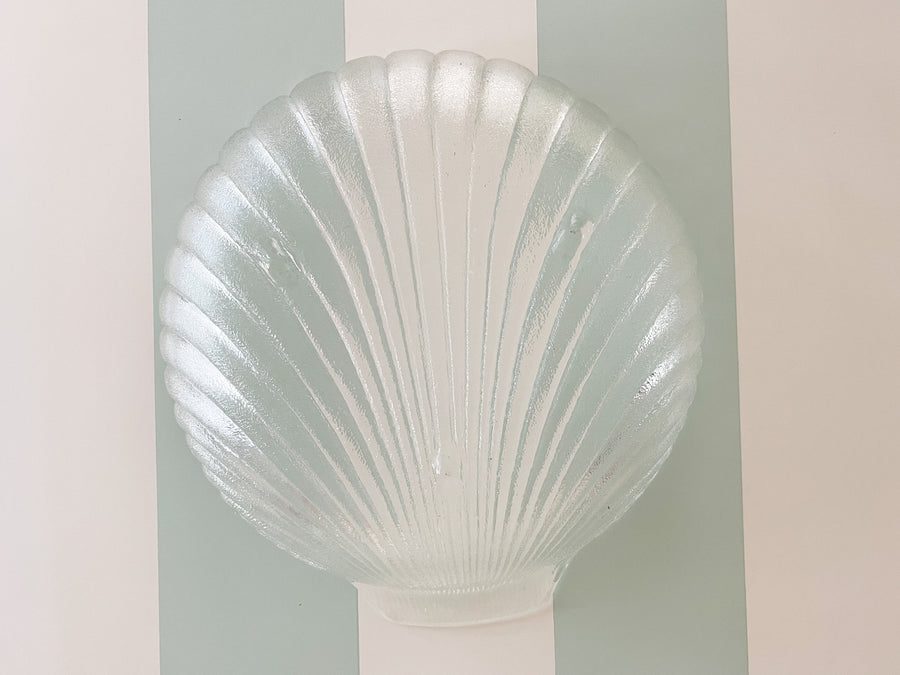 Glass Clam Shell Serving Dish