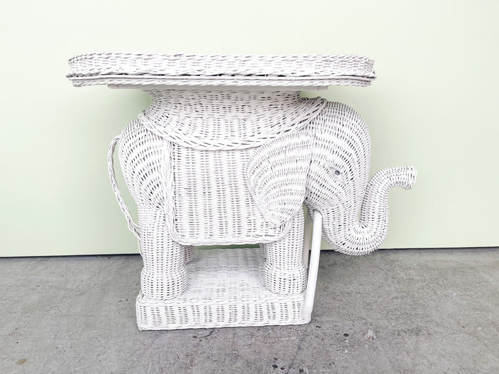 Trunks Up Wicker Elephant Garden Seat