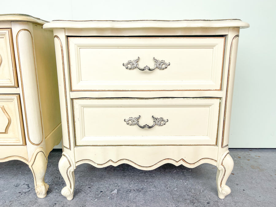 Pair of Regency Style Henry Link Nightstands