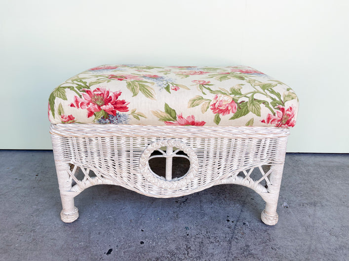 Granny Chic Wicker Ottoman