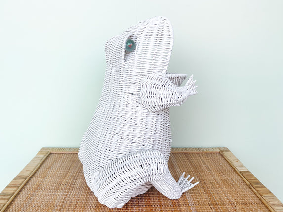 Fab Wicker Frog Planter