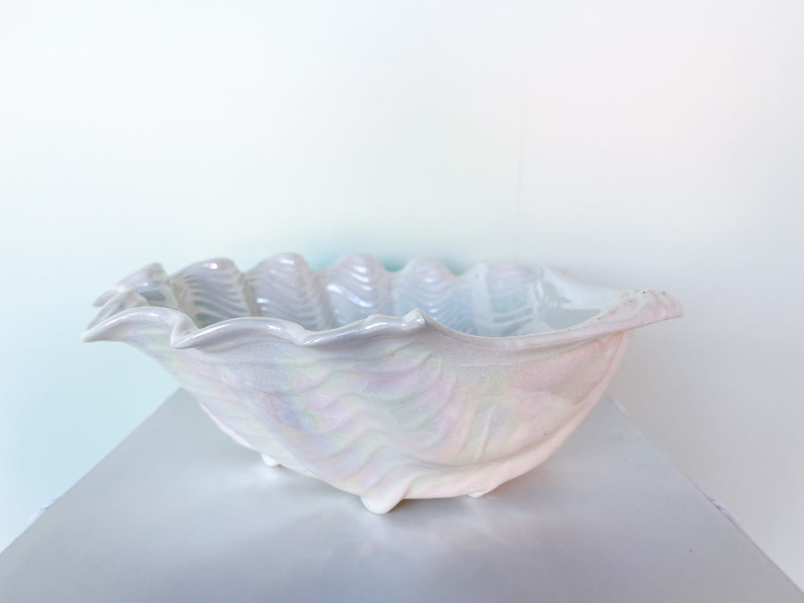 Opalescent Clam Shell Dish