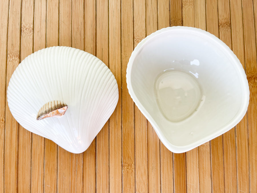 Pair of Fitz and Floyd Shell Trinket Dishes