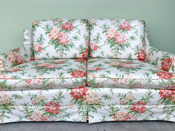 Granny Chic Upholstered Sette