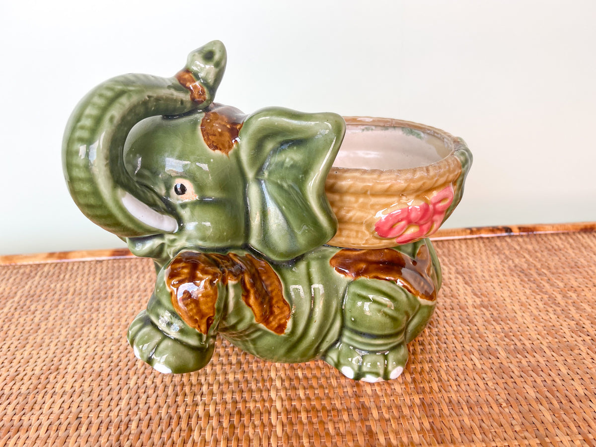 Petite Elephant Cachepot