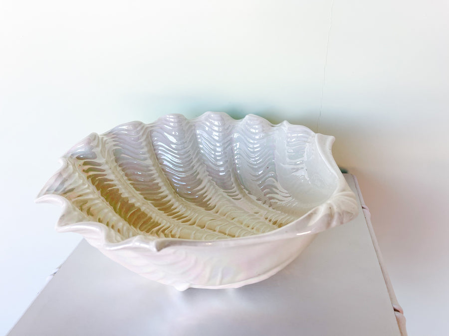 Opalescent Clam Shell Dish