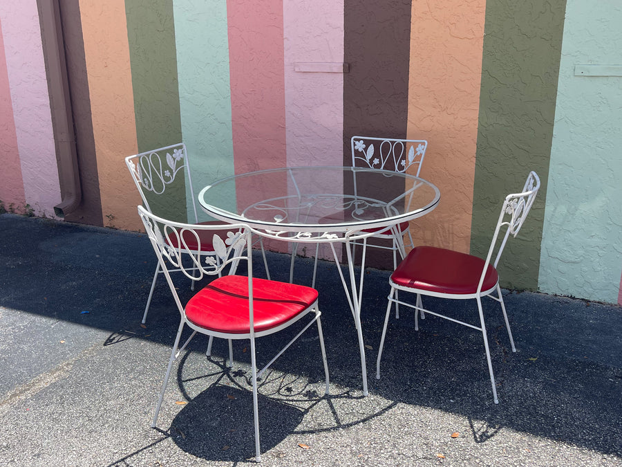 Palm Beach Chic Outdoor Dining Set