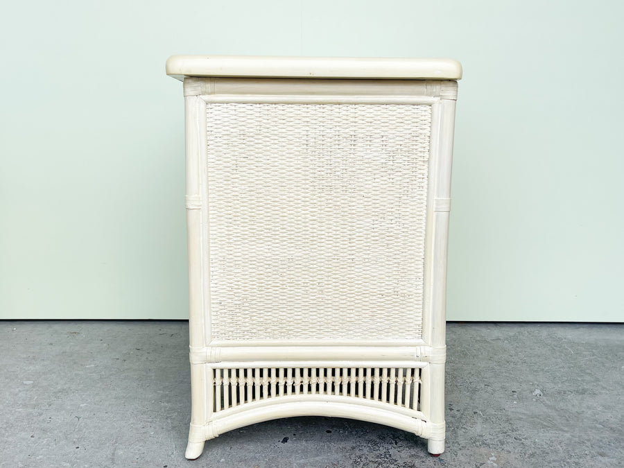 Pair of Cute Coastal Rattan Nightstands