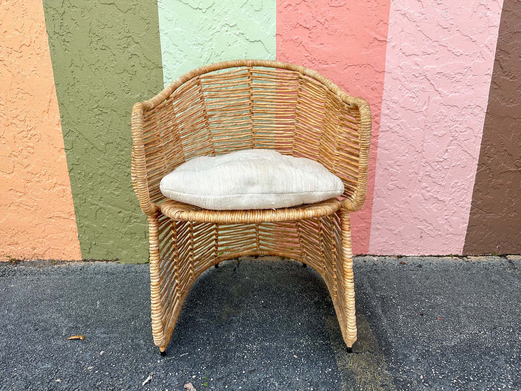 Seagrass barrel online chair