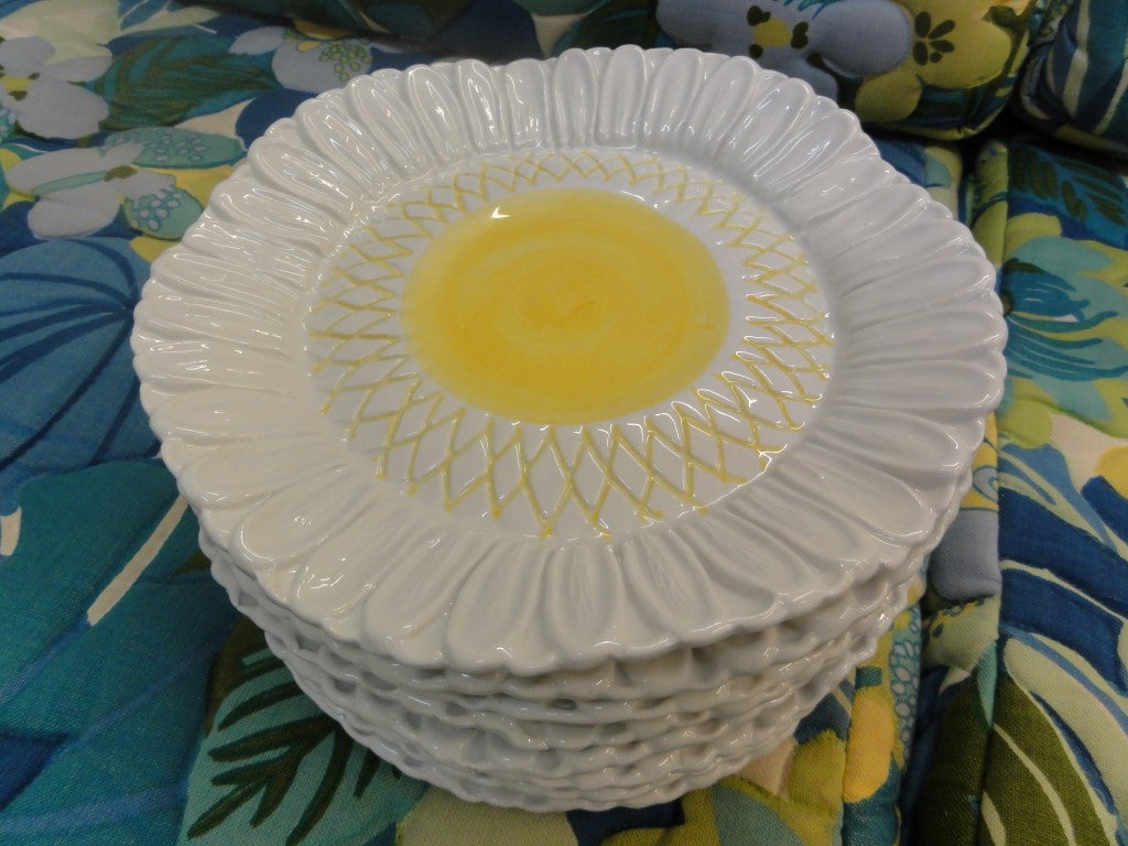 8 Italian Meiselma k/ 2093 Imports Daisy Plates