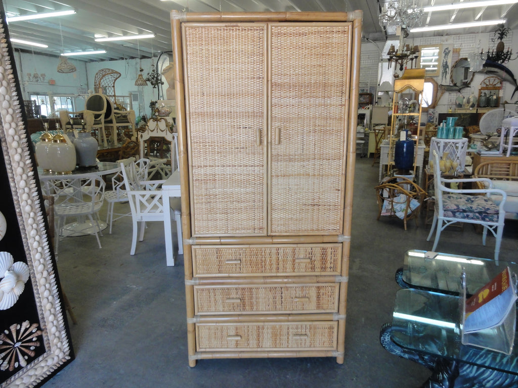 Island Style Wrapped Cabinet