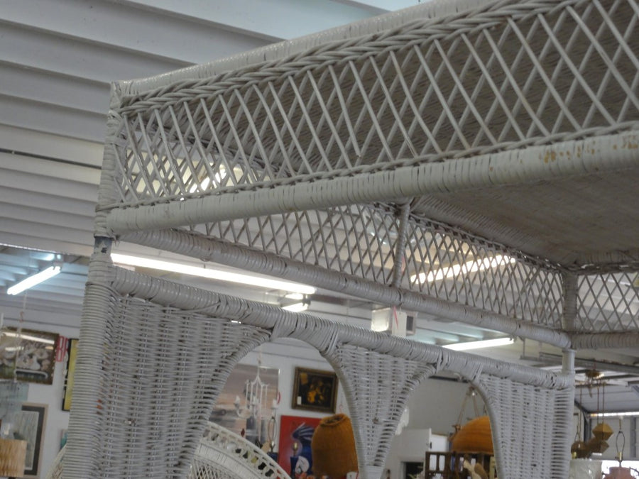 Palm Beach Chic Wicker Canopy Daybed