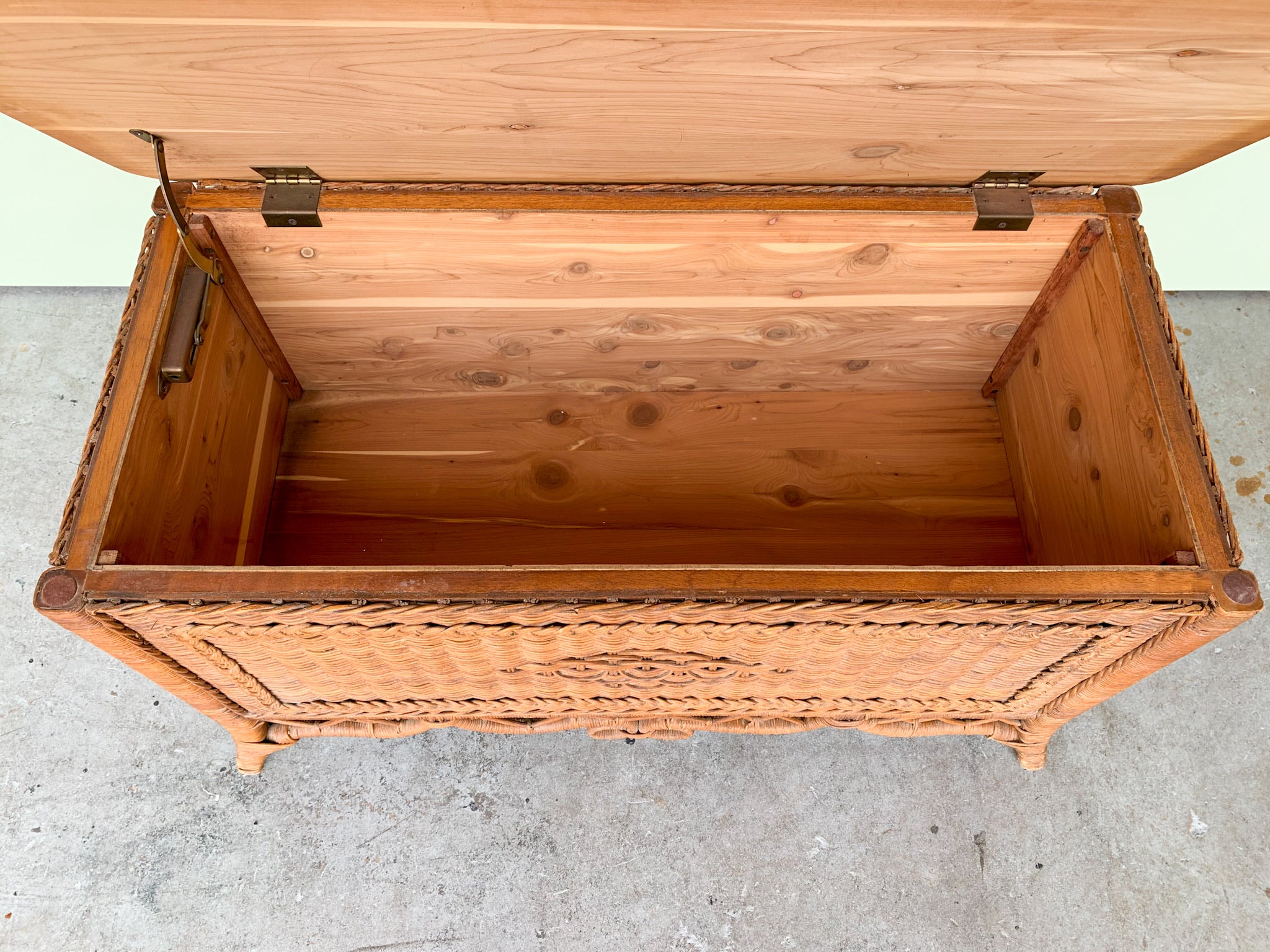 Cedar toy clearance chest