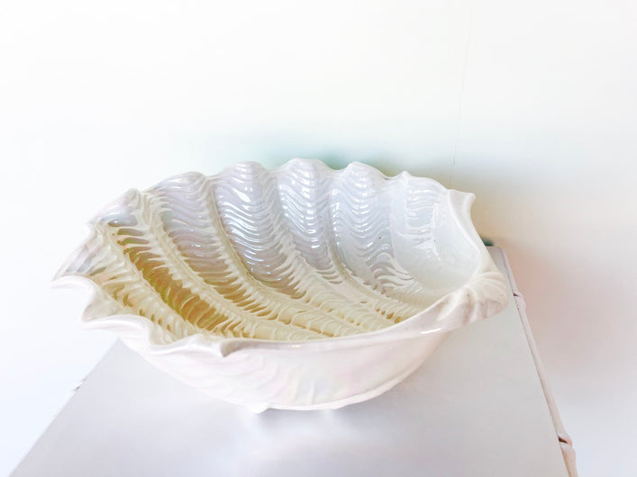 Opalescent Clam Shell Dish
